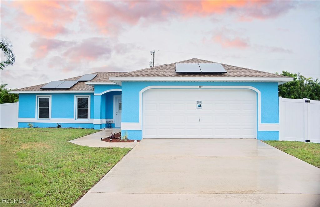 1319 SE 39th TER, Cape Coral, FL 33904
