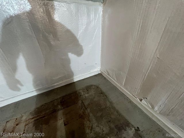 4141 Charles Street, Dearborn, MI 48126