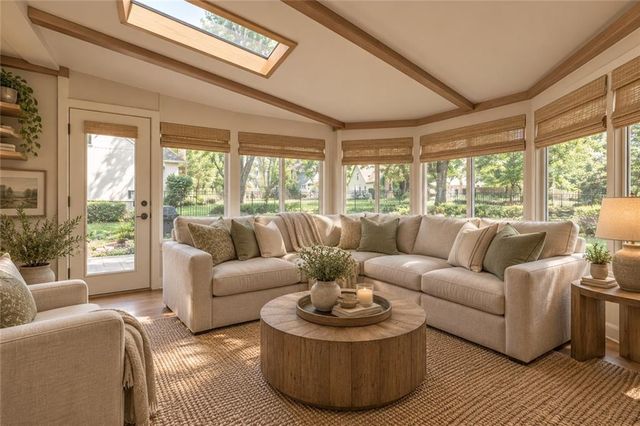 8017 W 115th Terrace, Overland Park, KS 66210