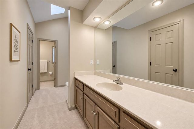 8017 W 115th Terrace, Overland Park, KS 66210