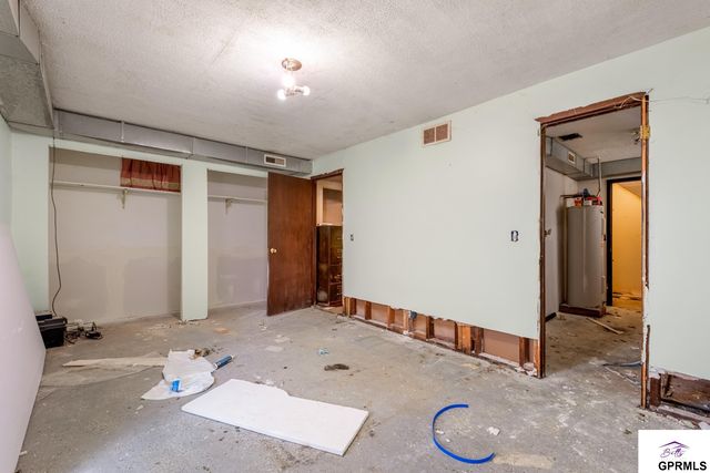 1207 Kasper Street, Bellevue, NE 68147
