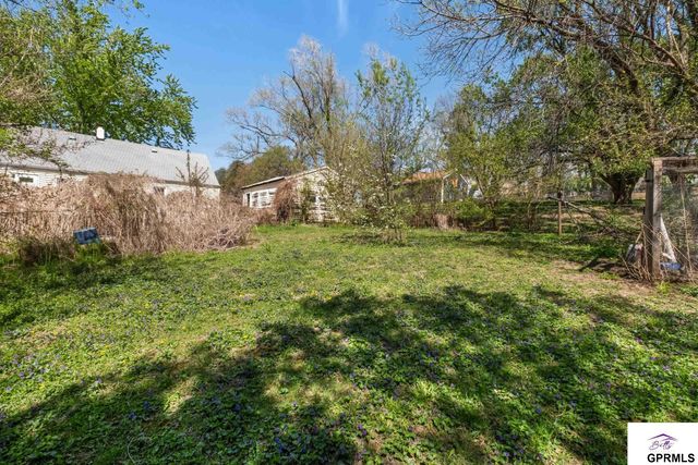 1207 Kasper Street, Bellevue, NE 68147