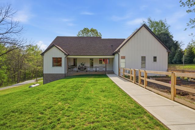 1602 Errel Dowlen Rd, Pleasant View, TN 37146