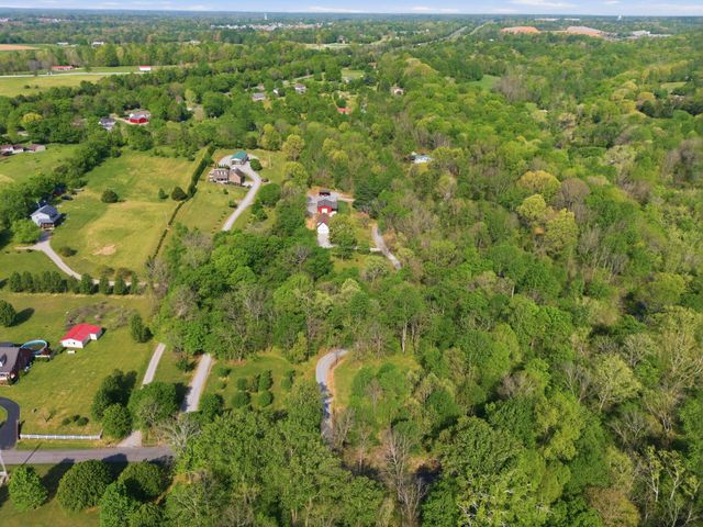 1602 Errel Dowlen Rd, Pleasant View, TN 37146