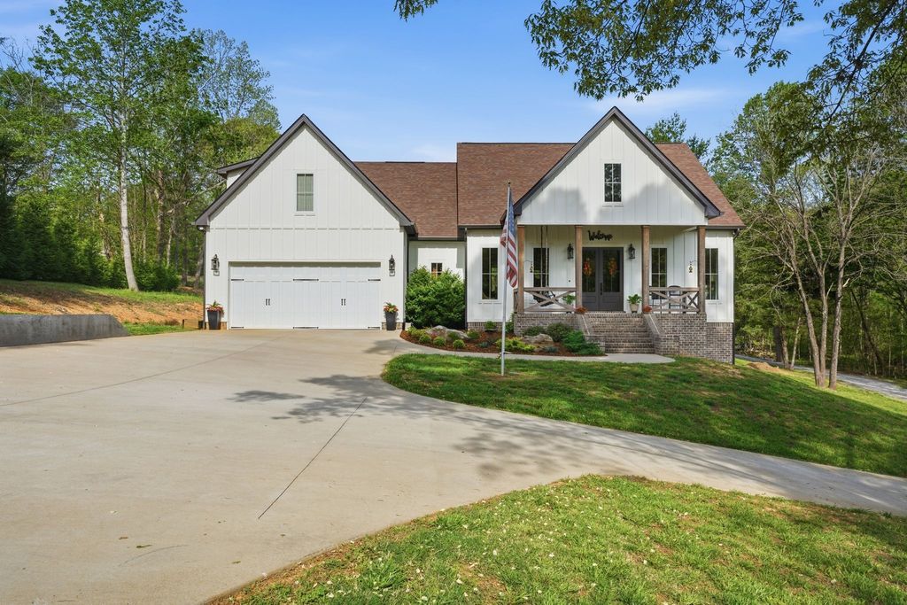 1602 Errel Dowlen Rd, Pleasant View, TN 37146
