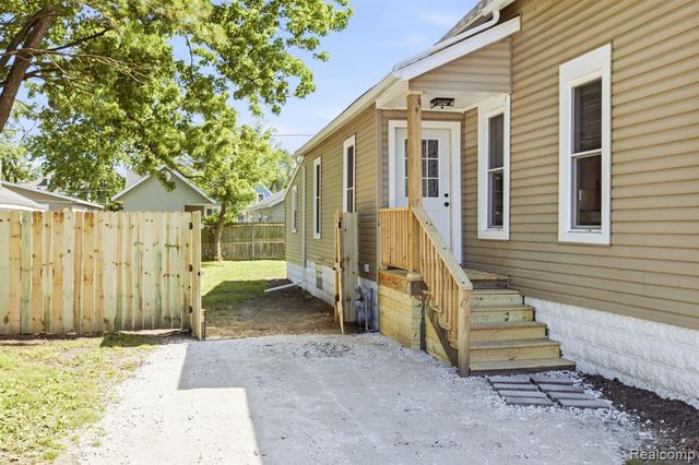1126 Miller Street, Port Huron, MI 48060