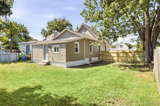 1126 Miller Street, Port Huron, MI 48060