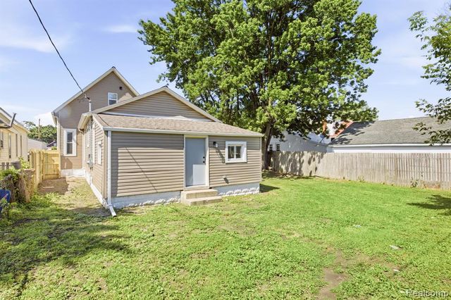 1126 Miller Street, Port Huron, MI 48060