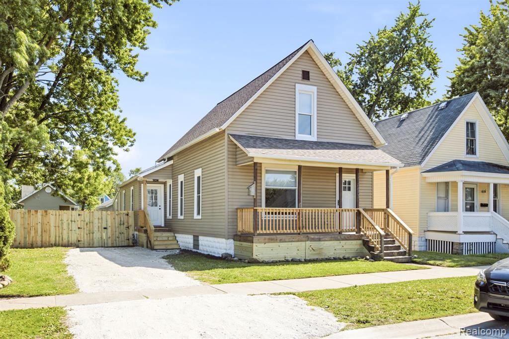1126 Miller Street, Port Huron, MI 48060
