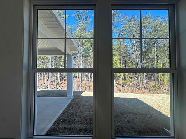 347 E Pyrenees Drive, Wellford, SC 29385