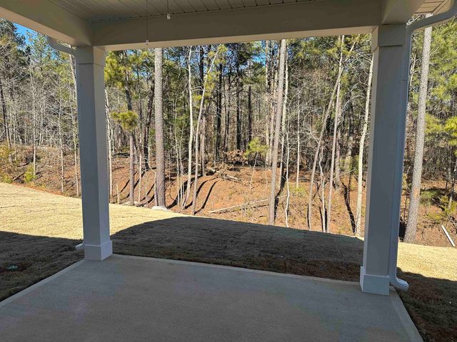 347 E Pyrenees Drive, Wellford, SC 29385