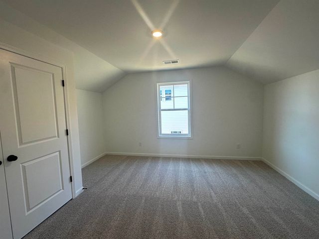 347 E Pyrenees Drive, Wellford, SC 29385