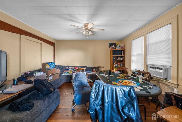 251 Hamilton Street, New Brunswick, NJ 08901