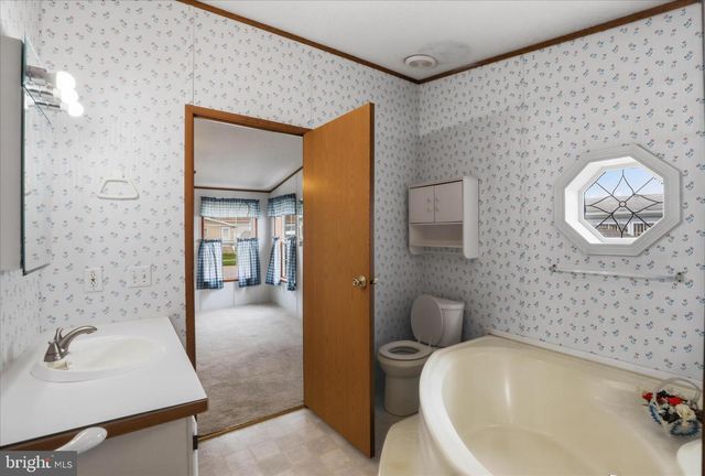 813 BIRCH ST, New Providence, PA 17560
