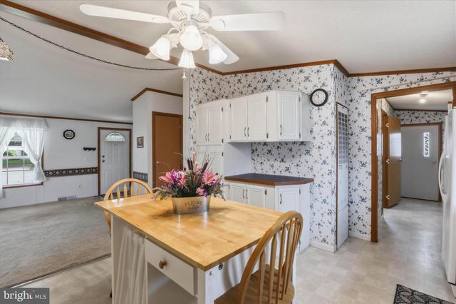 813 BIRCH ST, New Providence, PA 17560