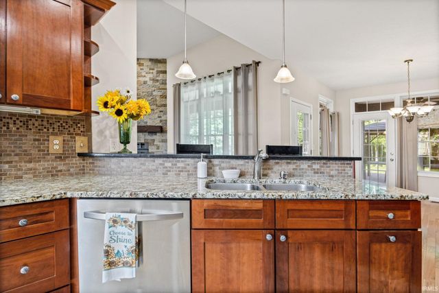 7287 N 900 East, Lafayette, IN 47905