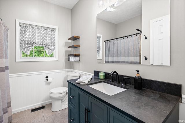 7287 N 900 East, Lafayette, IN 47905