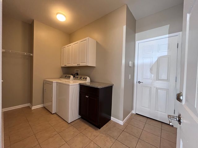 6384 Cunningham Court, Gurnee, IL 60031