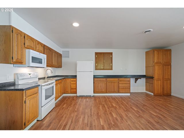 2838 LEWIS RIVER Rd, Woodland, WA 98674