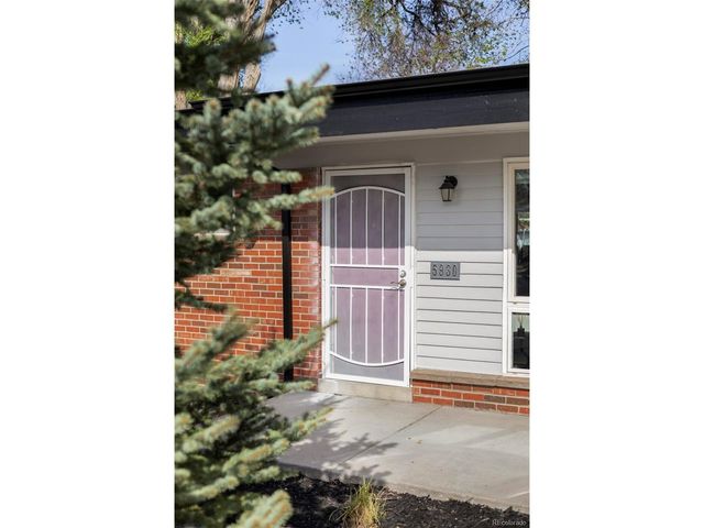 5930 Dudley St, Arvada, CO 80004