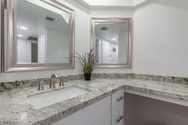 7557 N Dreamy Draw Drive Unit 150, Phoenix, AZ 85020