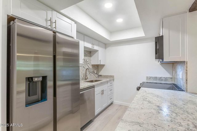 7557 N Dreamy Draw Drive Unit 150, Phoenix, AZ 85020