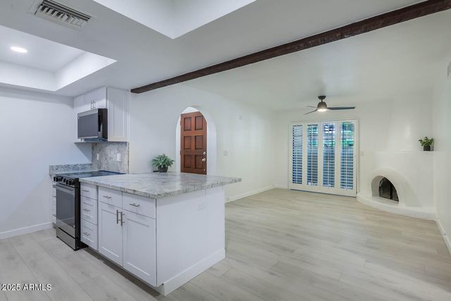 7557 N Dreamy Draw Drive Unit 150, Phoenix, AZ 85020