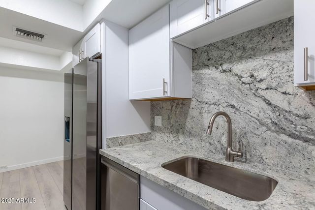 7557 N Dreamy Draw Drive Unit 150, Phoenix, AZ 85020