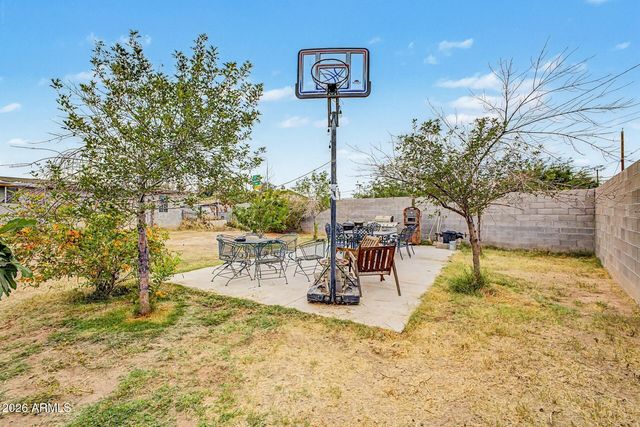 8211 S CALLE BELLA Vista, Guadalupe, AZ 85283