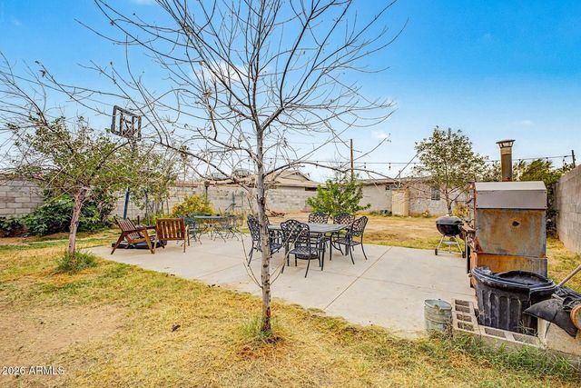 8211 S CALLE BELLA Vista, Guadalupe, AZ 85283