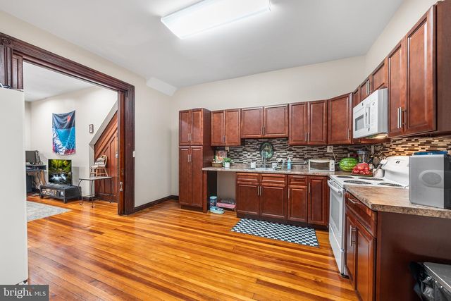 1221 W ALLEGHENY AVE, Philadelphia, PA 19133