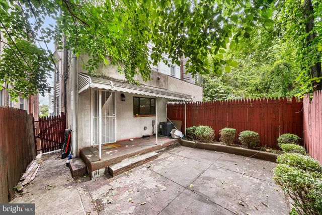1221 W ALLEGHENY AVE, Philadelphia, PA 19133
