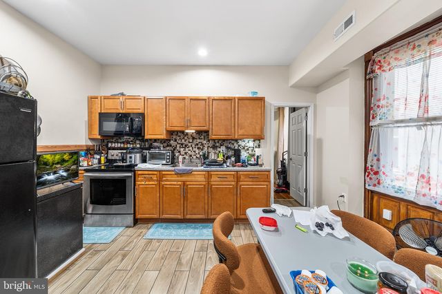 1221 W ALLEGHENY AVE, Philadelphia, PA 19133