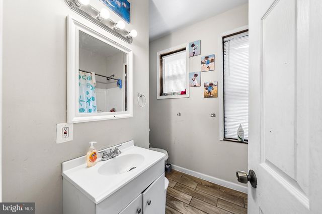 1221 W ALLEGHENY AVE, Philadelphia, PA 19133