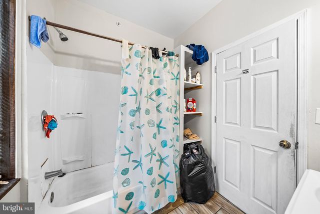 1221 W ALLEGHENY AVE, Philadelphia, PA 19133