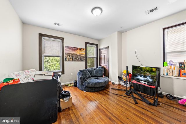1221 W ALLEGHENY AVE, Philadelphia, PA 19133