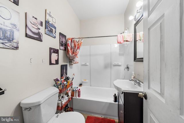 1221 W ALLEGHENY AVE, Philadelphia, PA 19133