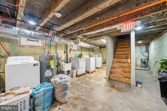 1221 W ALLEGHENY AVE, Philadelphia, PA 19133