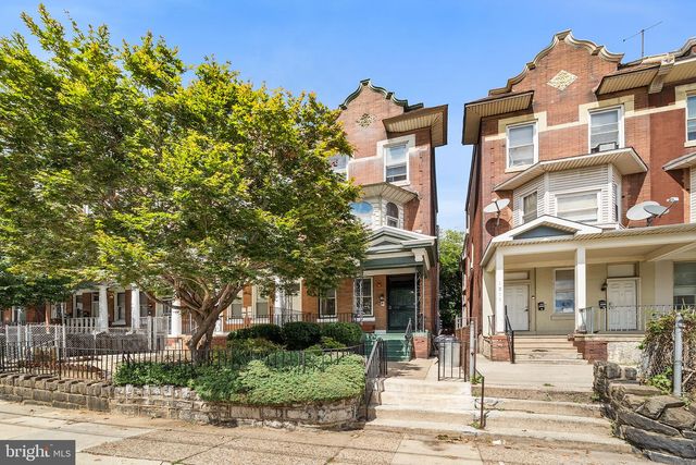 1221 W ALLEGHENY AVE, Philadelphia, PA 19133