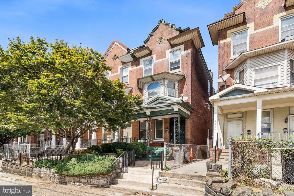 1221 W ALLEGHENY AVE, Philadelphia, PA 19133