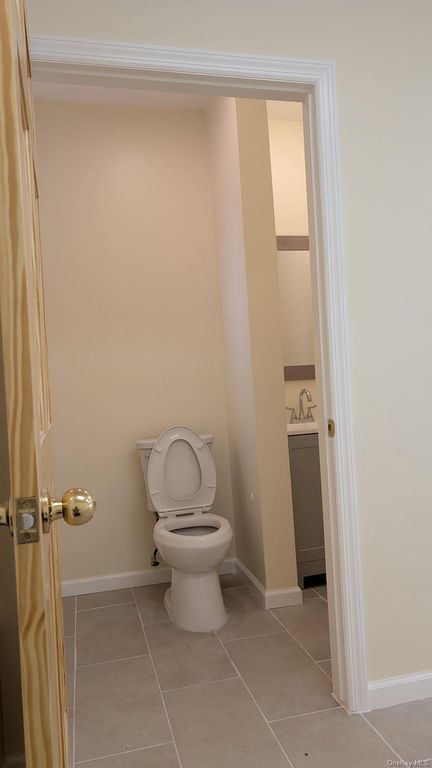 19906 32nd Avenue, Flushing, NY 11358 — photo 2