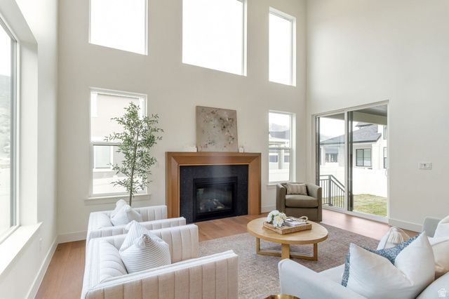 2132 N 725 W, Centerville, UT 84014