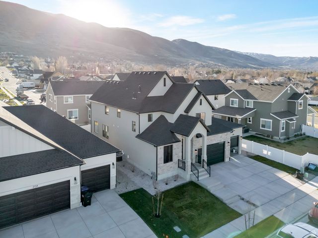 2132 N 725 W, Centerville, UT 84014