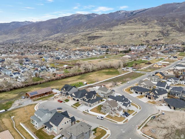 2132 N 725 W, Centerville, UT 84014