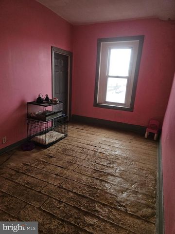 2139 W DIAMOND ST, Philadelphia, PA 19121