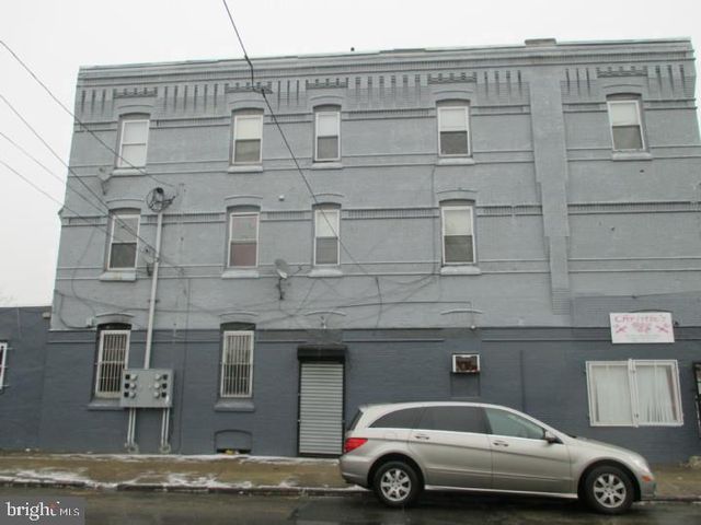2139 W DIAMOND ST, Philadelphia, PA 19121