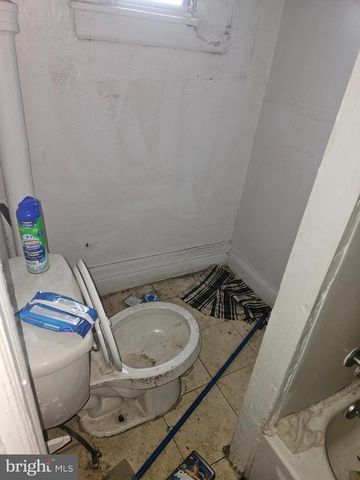 2139 W DIAMOND ST, Philadelphia, PA 19121