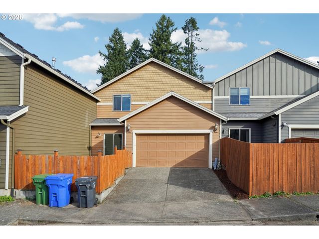 37834 SANDY HEIGHTS St, Sandy, OR 97055