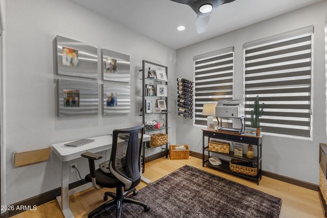 15221 N CLUBGATE Drive 2077, Scottsdale, AZ 85254