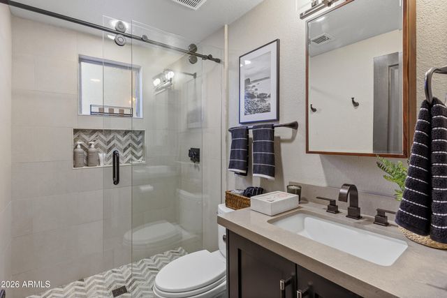 15221 N CLUBGATE Drive 2077, Scottsdale, AZ 85254